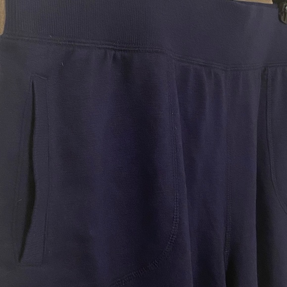 RUC Terra & Sky Women's Plus Size Pull-On Knit Shorts, US 1X (16W-18W) - Picture 2 of 6